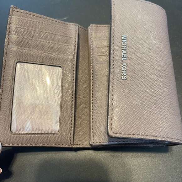 Michael Kors Wallet - Picture 3 of 3